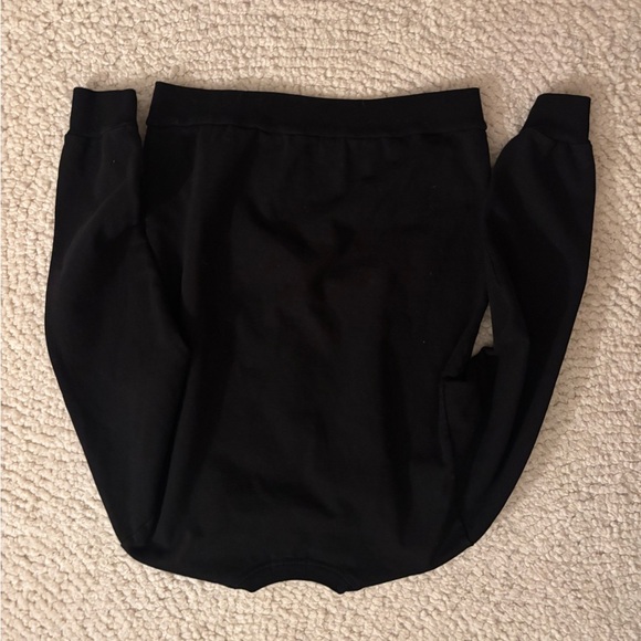 NWOT TALENTLESS Black Crewneck Sweater - Picture 3 of 4